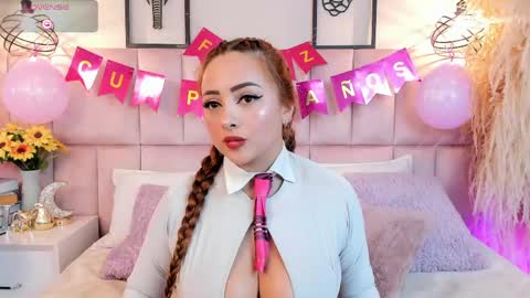 Snapshot of alice__collen_ chatting on 05.15.26 Alice Collen online show from 05.15.26