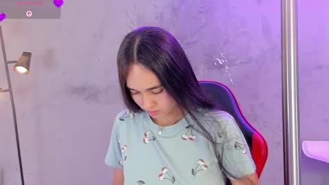 Snapshot of alice__susan chatting on 04.07.26 Alice Susan online show from 04.07.26