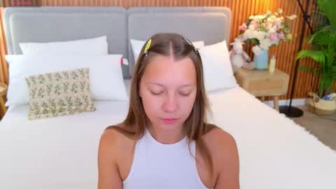 Alice in Wonderland  online show from 09.14.25