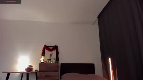 Snapshot of alice_dias chatting on 01.07.25 alice_dias online show from 01.07.25