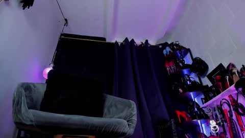 Mistress Alice. online show from 01.03.25