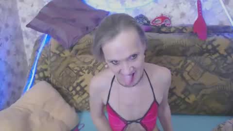 Snapshot of alice_longstocking chatting on 04.16.26 alice longstocking online show from 04.16.26