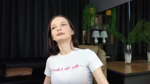 Snapshot of alice_meyx chatting on 04.12.26 alice meyx online show from 04.12.26