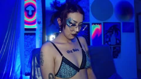      online show from 01.11.25