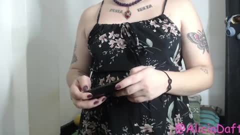 Alicia Aldara online show from 04.13.26