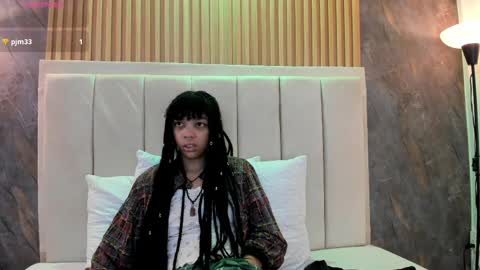 Snapshot of alice_rossi4 chatting on 05.23.26 alice_rossi4 online show from 05.23.26