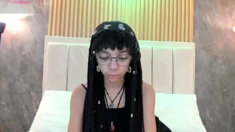 Snapshot of alice_rossi4 chatting on 05.25.26 alice_rossi4 online show from 05.25.26