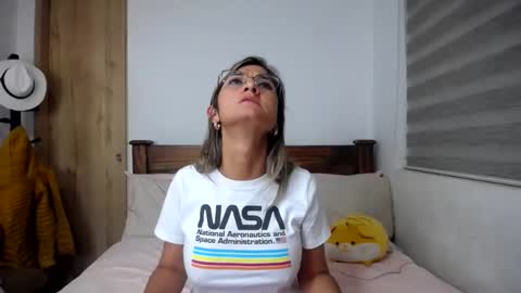 Snapshot of alice_shy29_ chatting on 01.18.25 Alice shy online show from 01.18.25