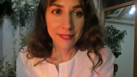 Snapshot of alice_sincere chatting on 06.23.26 Alice Love you all online show from 06.23.26