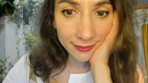 Snapshot of alice_sincere chatting on 06.26.26 Alice Love you all online show from 06.26.26