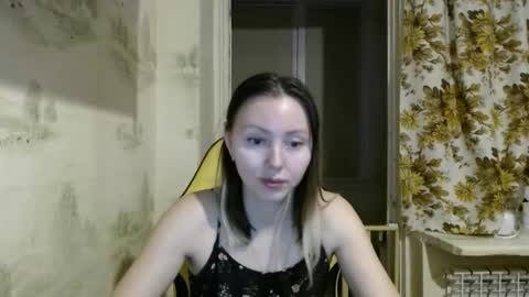 Snapshot of alice_smiles chatting on 02.25.26 Alice smiles online show from 02.25.26