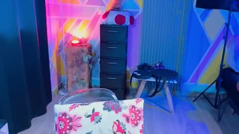 Snapshot of alice_star7 chatting on 10.20.25 Alice online show from 10.20.25