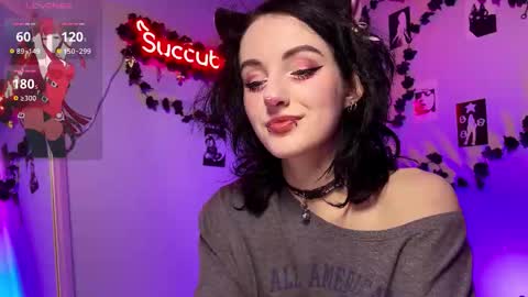 alice_succubus online show from 10.18.25