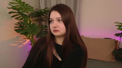 Snapshot of alice_walters chatting on 12.06.24 Alice online show from 12.06.24