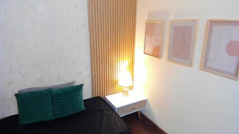 Alice and Asia online show from 04.05.26