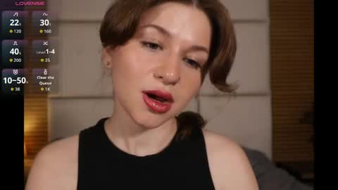 Snapshot of alicebellamy chatting on 04.28.26 Alice online show from 04.28.26