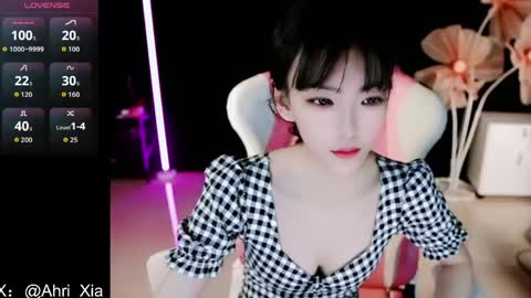 Snapshot of alicechina chatting on 05.15.26 Alice online show from 05.15.26
