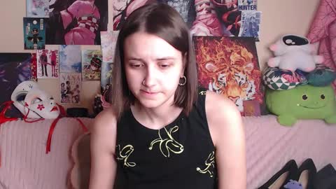 Snapshot of alicechio chatting on 11.07.25 alice online show from 11.07.25