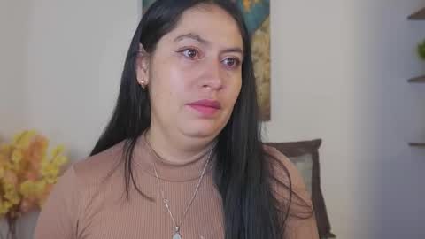 Alice Corner online show from 12.22.25