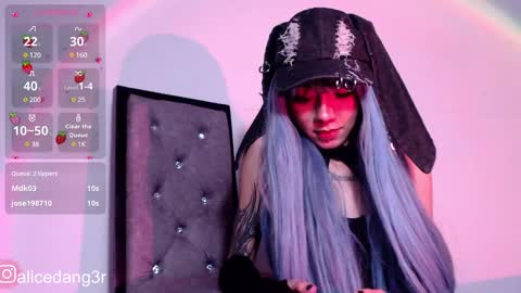 Snapshot of alicedang3r chatting on 01.03.25 Alice online show from 01.03.25
