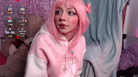 Snapshot of alicedang3r chatting on 02.12.25 Alice online show from 02.12.25