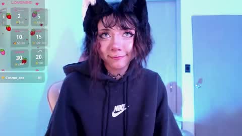 Snapshot of alicedang3r chatting on 10.07.25 Alice online show from 10.07.25