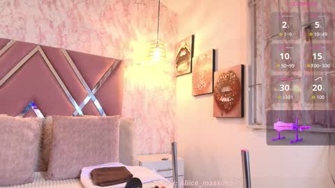 Snapshot of alicee1_ chatting on 09.13.25 Aliice online show from 09.13.25