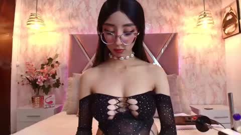 Snapshot of alicee1_ chatting on 09.23.25 Aliice online show from 09.23.25