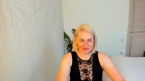 Snapshot of alicee__grace chatting on 05.29.26 Alicee online show from 05.29.26