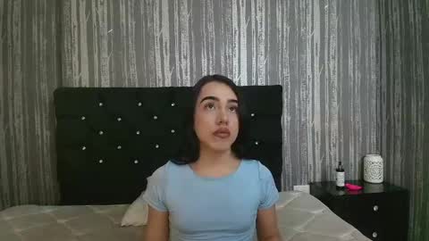 Snapshot of alicee_moonn chatting on 05.31.26 alicee_moonn online show from 05.31.26