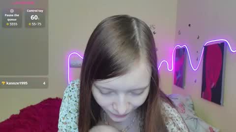 Snapshot of alicehariss chatting on 09.30.25 Alie online show from 09.30.25