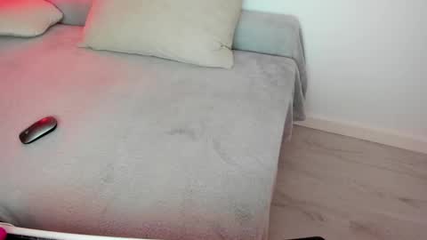 AliceLevine online show from 03.05.25