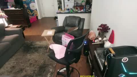 Alice Liddell online show from 09.10.25