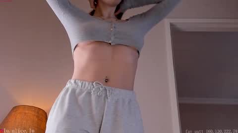 Elle online show from 02.23.25