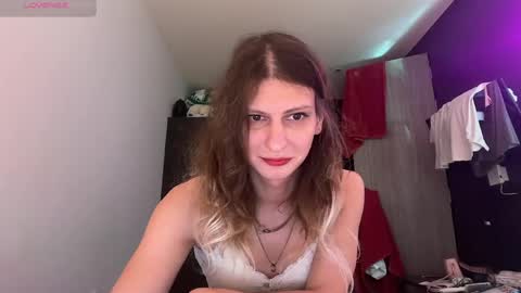 Snapshot of alicepinkhead chatting on 05.01.26 AlicePinkhead online show from 05.01.26