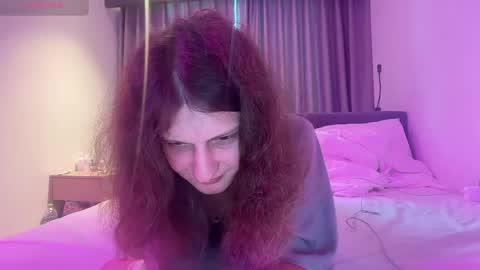 Snapshot of alicepinkhead chatting on 05.21.26 AlicePinkhead online show from 05.21.26