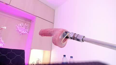 Snapshot of alicepipper chatting on 01.08.25 ALICE online show from 01.08.25