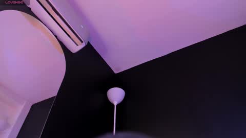 Snapshot of alicepoixxxon chatting on 02.09.25 ALICE online show from 02.09.25