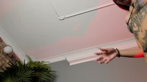 Snapshot of alicepoixxxon chatting on 09.23.25 ALICE online show from 09.23.25