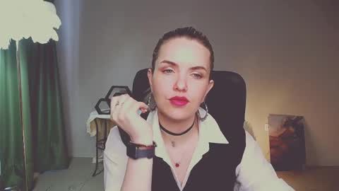 Snapshot of alicesmite chatting on 05.26.26 alicesmite online show from 05.26.26