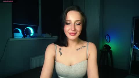 Snapshot of aliceturnon chatting on 05.05.26 Alice online show from 05.05.26