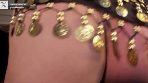 Snapshot of alicewillow chatting on 03.12.25 Alice online show from 03.12.25