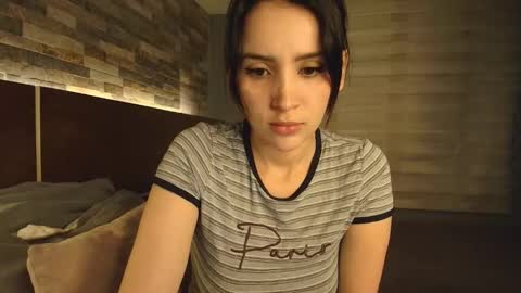 Snapshot of alicewillow chatting on 10.28.25 Alice online show from 10.28.25