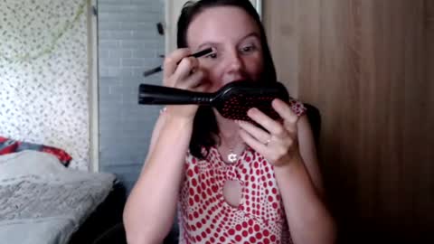Snapshot of alicexbaby chatting on 06.23.26 Alicexbaby online show from 06.23.26