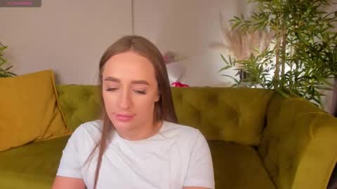 Mia online show from 11.12.25