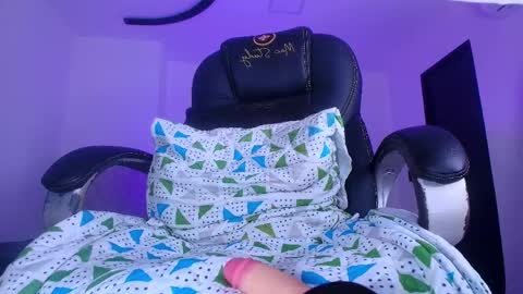 Alicia Kyse  online show from 04.08.26