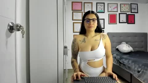 alicia_rainbow online show from 06.02.26