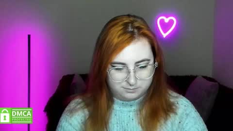 Snapshot of alicia_side_red chatting on 10.16.25 Alicia online show from 10.16.25