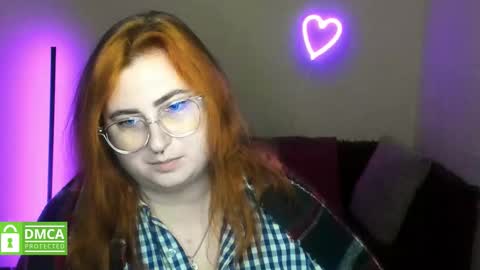 Snapshot of alicia_side_red chatting on 11.21.25 Alicia online show from 11.21.25