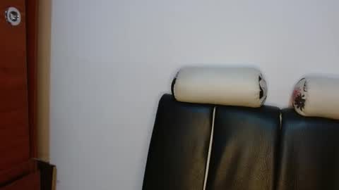 Snapshot of alicia_va chatting on 02.10.25 Alice online show from 02.10.25